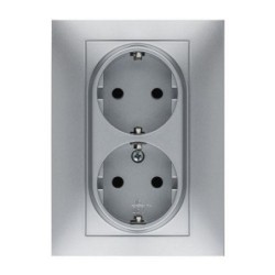 DOBLE TOMA CORRIENTE 16 AH. 250 V. ALUMINIO 9225