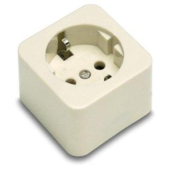 BASE SUPERFICIE TT. 16 AH. 250 V. 2301