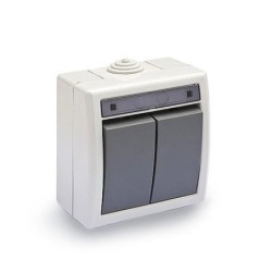 DOBLE CONMUTADOR ESTANCO 10 AH. 250 V. IP55 19076