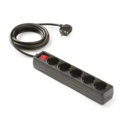 BASE 5 TOMAS TT C/INTERRUPTOR CABLE 1.5M. NEGRO